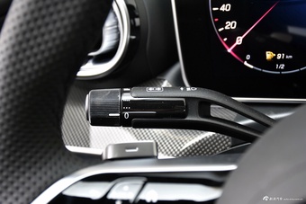 2025款奔驰C级 改款 C 260 L 运动版