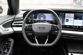 2026款一汽奥迪A5L 2.0T 运动版