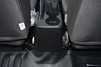2021款长安神骐T30 1.6L舒适型双排3.01米标准车DAM16KR