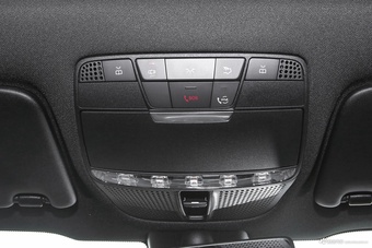 2022款奔驰GLC级 改款 GLC 300 L 4MATIC 动感型臻藏版