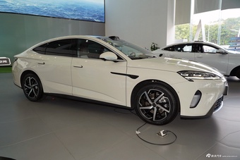 2026款海豹07 DM-i 1.5T 230km 旗舰型