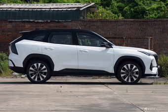 2025款博越L 第四代 1.5TD DCT 锦绣