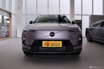 2026款沃尔沃XC70插电 四驱超长续航