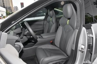 2025款小鹏P7 750 四驱高性能 Ultra