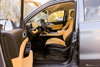 2022款长安览拓者 2.0T自动四驱汽油旗舰型标箱