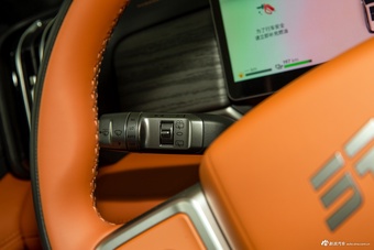 2027款山海L7 PLUS 220km五座标准版