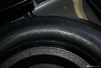 2021款威兰达混动高性能版2.5L两驱劲擎版