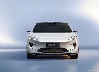 2026款阿维塔12 纯电版 三电机 官图