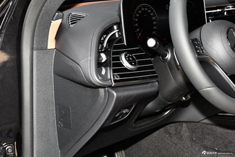 2024款奔驰E级 改款二 E 260 L