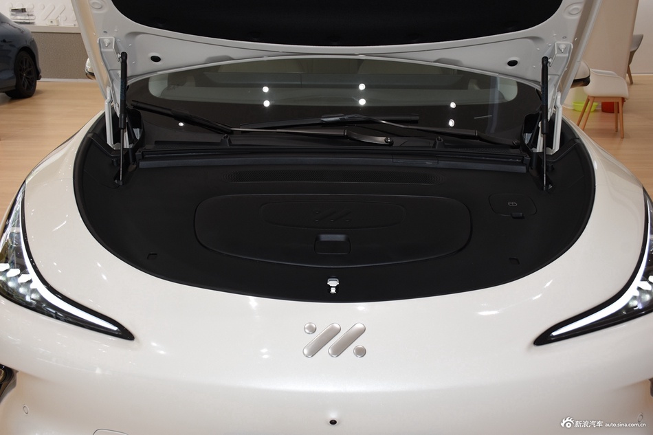 2025款智己LS6 长续航灵蜥智驾版