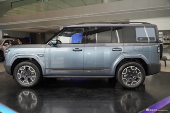 2025款方程豹钛7 135KM两驱Pro版