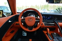 2020款雷克萨斯LC 500h 运动版