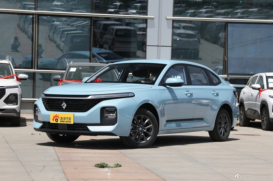 2020款新宝骏RC-5 1.5L手动智耀精英型