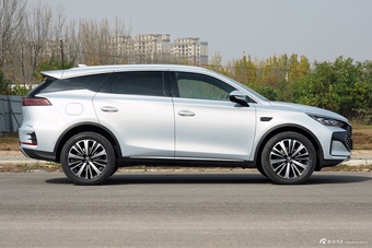 2025款唐DM-i 175KM 尊荣型