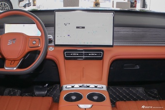 2025款山海L7 PLUS 220km精英版 7座