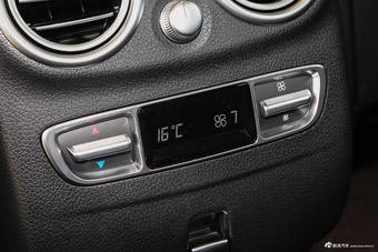 2022款奔驰GLC级 改款 GLC 300 L 4MATIC 动感型臻藏版