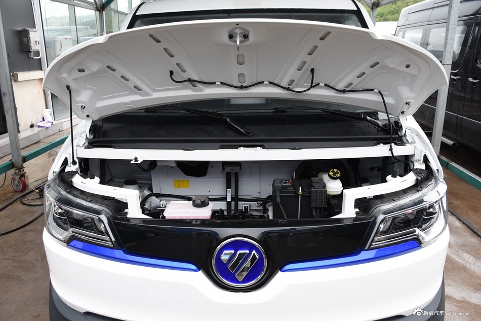 2024款智蓝精灵E7纯电动厢式运输车亿纬锂能41.86kWh