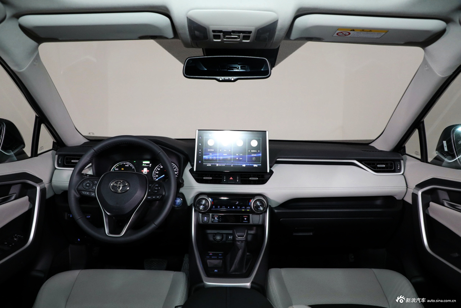 2020款威兰达双擎2.5L CVT两驱尊贵版