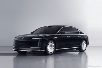 2025款尊界S800增程版