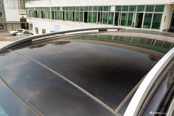 2025款奔驰GLC改款 300 L 4MATIC 豪华型 7座
