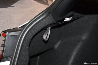 2021款Model 3 标准续航后驱升级版