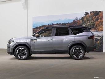 2025款Bigster TCe 130 4x4 Extreme