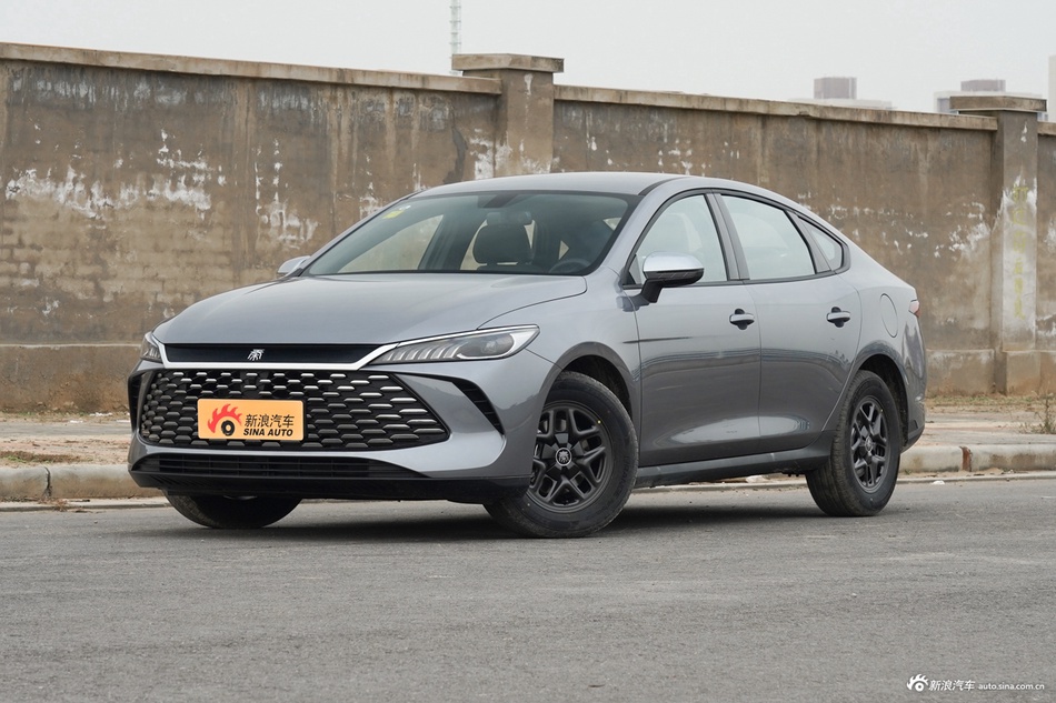 2025款秦PLUS DM-i 智驾版 55KM领先型