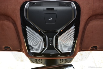  2019款宝马7系750Li xDrive V8豪华套装 