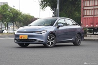 2024款小鹏P5 500Plus版