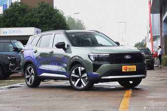 2025款领睿 EcoBoost 170 尊领型PLUS