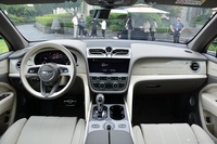 2023款添越 4.0T V8 长轴距雅度版