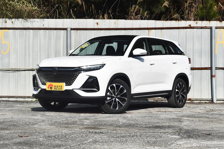 2024款长安X7 PLUS 1.5T 手动舒享型 5座