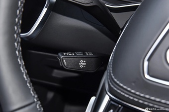 2024款奥迪A7L 45 TFSI quattro 奢享型