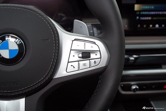 2025款宝马X5 xDrive 40Li 尊享型M 运动曜夜套装