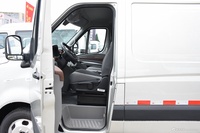 2024款星锐 2.5T领航版 双胎高顶2/3座