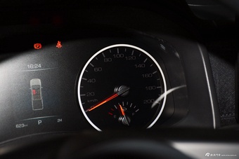 2026款长城炮 2.4T商用炮自动柴油四驱精英型长箱