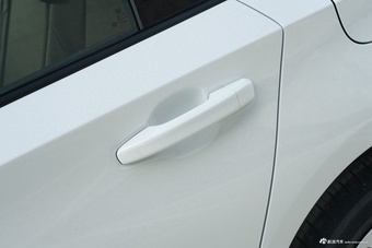 2022款英仕派 锐·混动 2.0L 净雅版