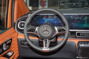 2025款维努斯 2.0T 晖凰