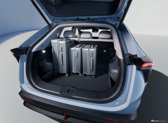 2025款羿驰05S 610 智享版 官图