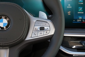 2026款宝马X5 xDrive 30Li 尊享型 M运动曜夜套装