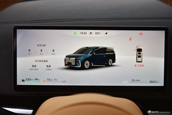 2025款岚图梦想家 PHEV 四驱尊贵乾崑版