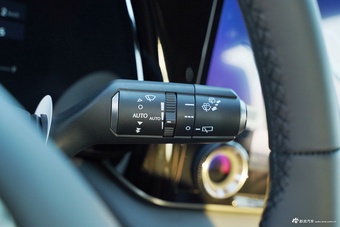 2025款雷克萨斯RX 350h 两驱舒享版