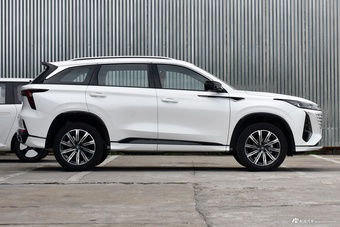 2026款长安CS75 PLUS 智慧冠军版 1.5T 新蓝鲸 智航型