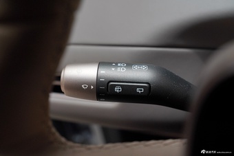 2025款理想i8 高配