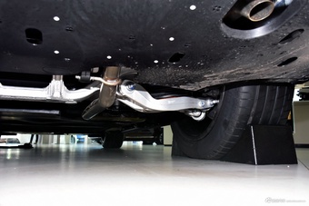 2025款问界M8 增程 Ultra版 53.4kWh 6座版