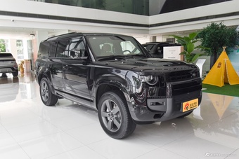 2026款路虎卫士130 X-Dynamic HSE