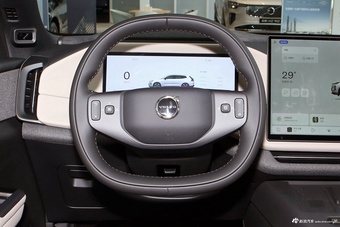 2026款沃尔沃XC70插电 四驱超长续航