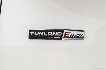 2022款福田征服者5 2.0T自动柴油两驱武林至尊长轴4F20TC