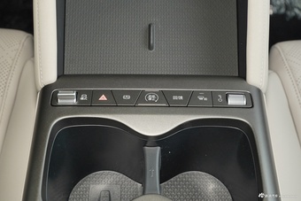 2025款比亚迪元UP 301KM领航型