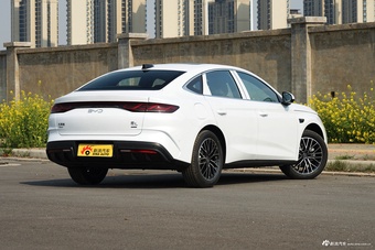 2026款秦L DM-i 210KM云辇型